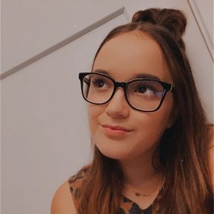 Meet your Posher, Faith